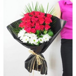 21 Red Roses & White Daisy Bouquet - Noble - Special Black Paper Arrangement