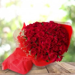 Bunch of 100 Red Roses Flowers